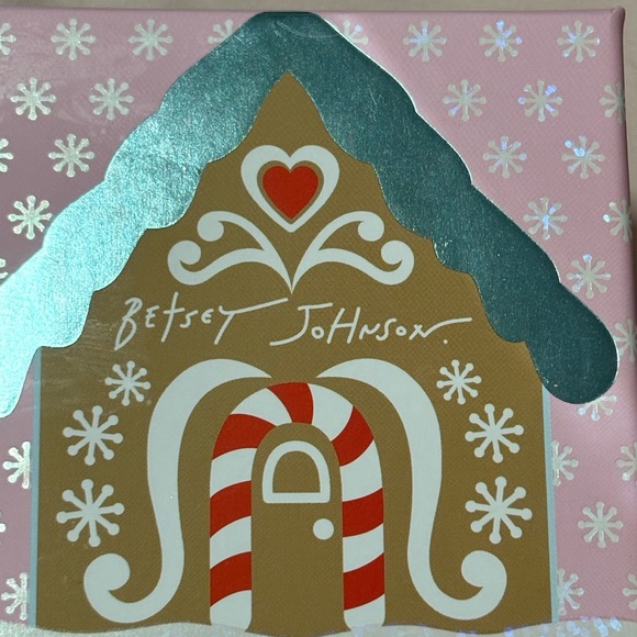 NWT Betsey Johnson Gingerbread Huggie Drop Earrings - Picture 3 of 5